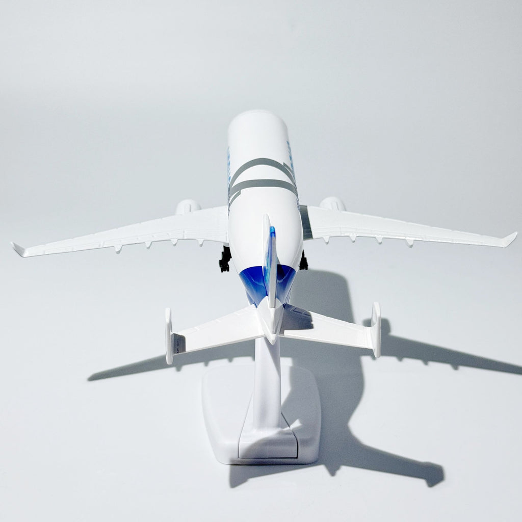 1:400 Scale Beluga XL A330 Diecast Alloy & Resin Aircraft Model with Display Stand, Collectible Airplane Model for Aviation Enthusiasts Home Office Decor Gift