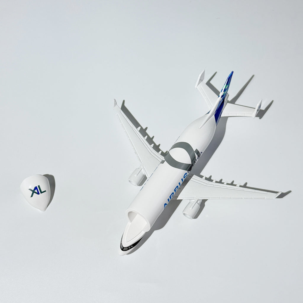 1:400 Scale Beluga XL A330 Diecast Alloy & Resin Aircraft Model with Display Stand, Collectible Airplane Model for Aviation Enthusiasts Home Office Decor Gift